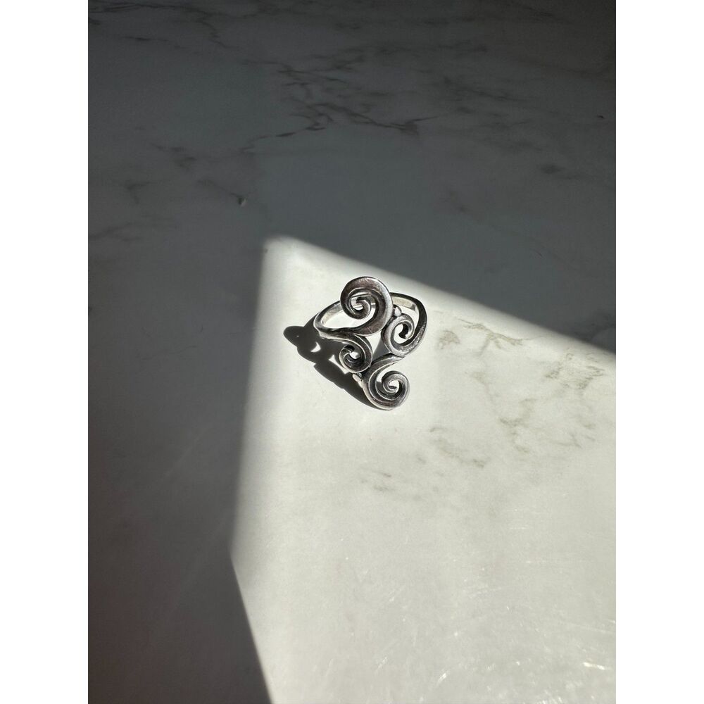RARE Retired James Avery Scroll Ring Size 6